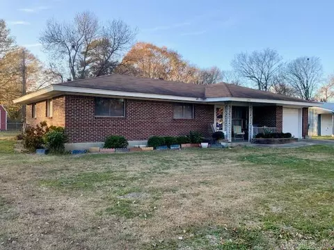 1204 Berkshire St, Pine Bluff, AR 71601 photo 2