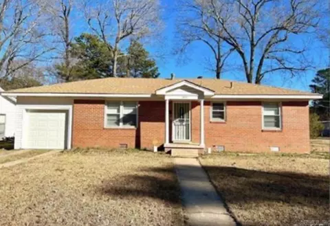2829 Edgewood Dr, Pine Bluff, AR 71603 photo 1