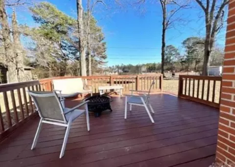 2829 Edgewood Dr, Pine Bluff, AR 71603 photo 2