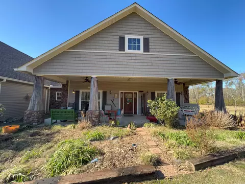 Exterior - 7416 Camden Cutoff Rd, Pine Bluff, AR 71603 photo 1 of 7