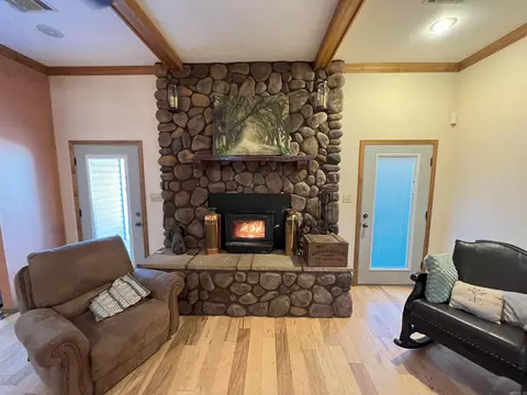 Living - 7416 Camden Cutoff Rd, Pine Bluff, AR 71603 photo 1 of 3
