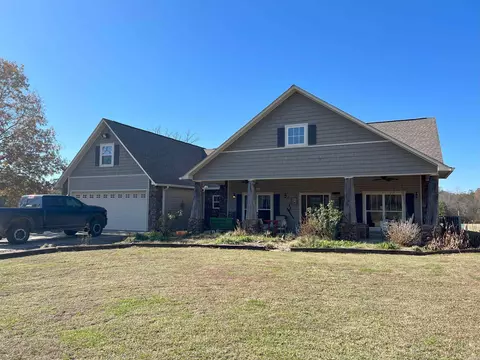 Exterior - 7416 Camden Cutoff Rd, Pine Bluff, AR 71603 photo 2 of 7