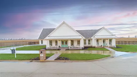 Exterior - 119 Williamsburg Rd, Walnut Ridge, AR 72476 photo 1 of 8