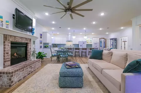 Living - 119 Williamsburg Rd, Walnut Ridge, AR 72476 photo 1 of 10