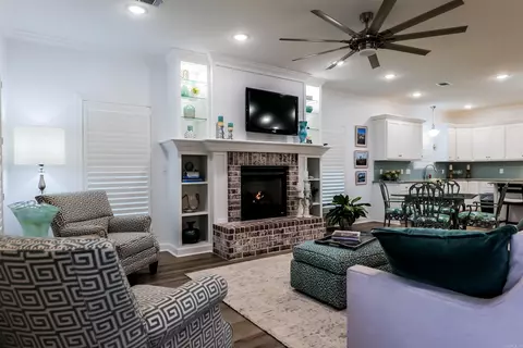 Living - 119 Williamsburg Rd, Walnut Ridge, AR 72476 photo 2 of 10