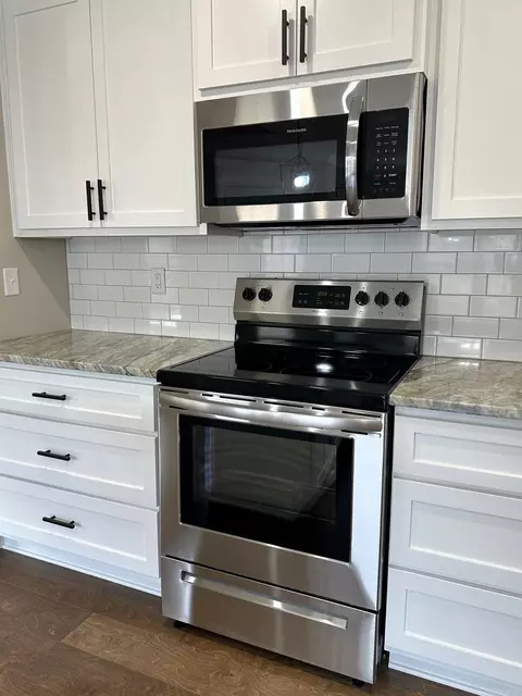Kitchen - 657 Lucy Ln, Alexander, AR 72002 photo 3 of 3