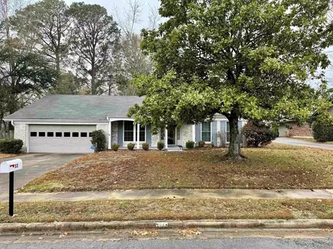33 Smugglers Ln, Pine Bluff, AR 71603 photo 1
