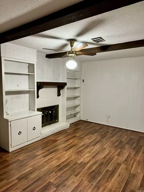 33 Smugglers Ln, Pine Bluff, AR 71603 photo 3