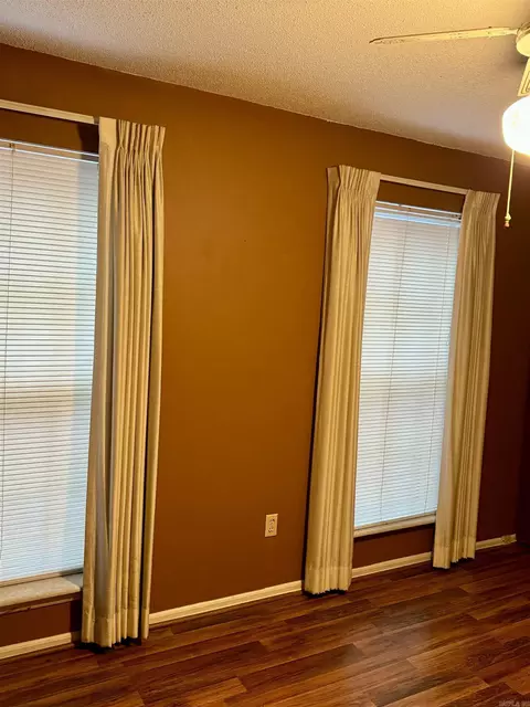 33 Smugglers Ln, Pine Bluff, AR 71603 photo 12