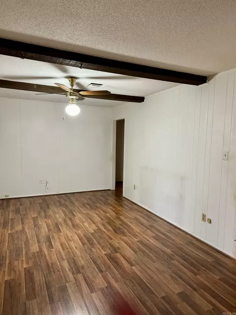 33 Smugglers Ln, Pine Bluff, AR 71603 photo 8