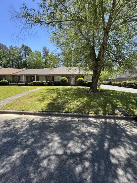 606 Greenbriar, Pine Bluff, AR 71603 photo 1