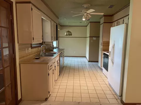10 Foxcroft, Pine Bluff, AR 71603 photo 8
