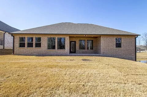 Exterior - 5027 Springwood Cir, Bryant, AR 72022 photo 7 of 8