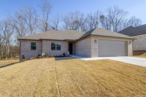 Exterior - 5027 Springwood Cir, Bryant, AR 72022 photo 2 of 8