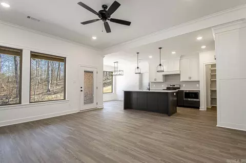 Living - 5027 Springwood Cir, Bryant, AR 72022 photo 3 of 3
