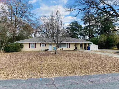 573 Sharp Ave, Camden, AR 71701 photo 1