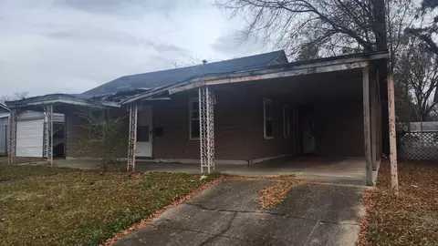 1603 Vaughn St, Pine Bluff, AR 71603 photo 1