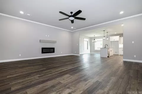 105 Grant Dr, Bryant, AR 72022 photo 8