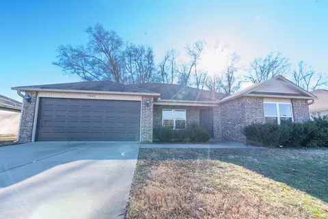 3045 Beechwood Dr, Conway, AR 72032 photo 1