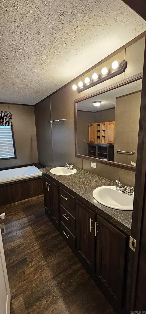 1414 Dixon Ln, Pine Bluff, AR 71603 photo 8