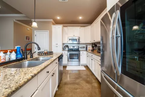 520 Celestial Cv, Benton, AR 72015 photo 13