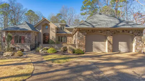 5 Granada Trce, Hot Springs Village, AR 71909