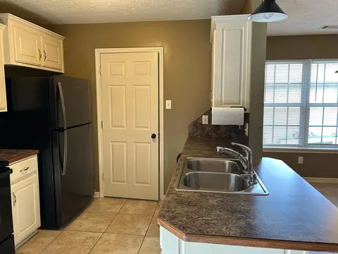 1027 E Main, Austin, AR 72007 photo 5