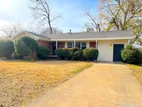 210 Gilbert Dr, Little Rock, AR 72205