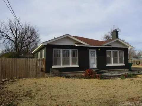 314 S Walnut St, Steele, MO 63877 photo 2