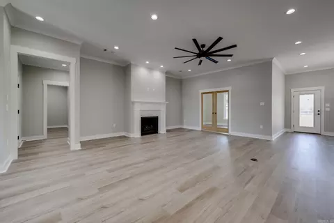 2460 Medlock, Conway, AR 72034 photo 3