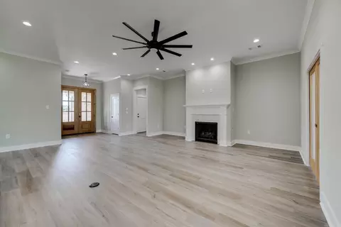 2460 Medlock, Conway, AR 72034 photo 5