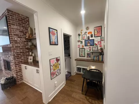 Entry Way - 868 Belle Grove Loop, Benton, AR 72019 photo 1 of 2