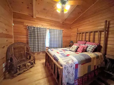 Bedroom - 319 Salmon Ln, Watson, OK 74963 photo 1 of 6