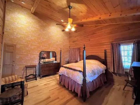 Bedroom - 319 Salmon Ln, Watson, OK 74963 photo 4 of 6