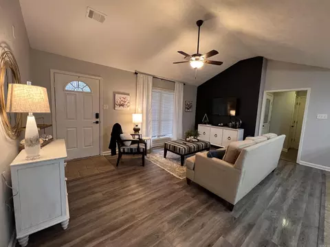 1053 E Main, Austin, AR 72007 photo 9