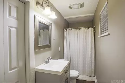 7909 Carrie Dr, Benton, AR 72019 photo 17
