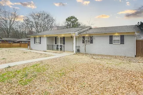 7909 Carrie Dr, Benton, AR 72019 photo 1