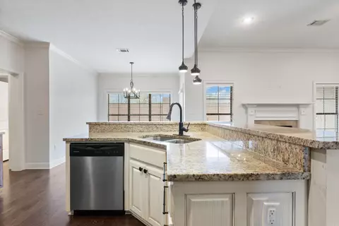 Kitchen - 4805 Peterson Cv, Conway, AR 72034 photo 7 of 8