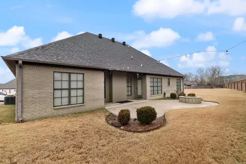 Exterior - 4805 Peterson Cv, Conway, AR 72034 photo 6 of 7