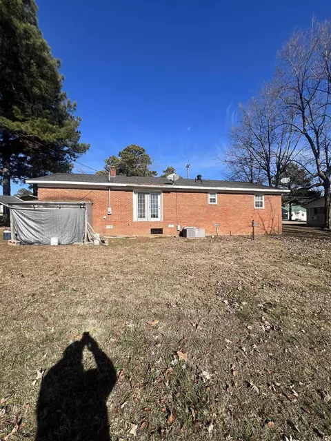 1007 W Taylor St, Rector, AR 72461 photo 5