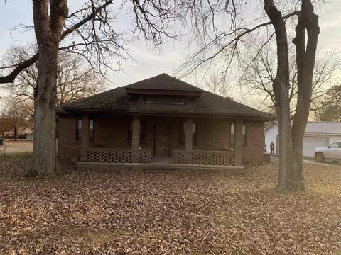 210 E 4th St, Dierks, AR 71833 photo 1