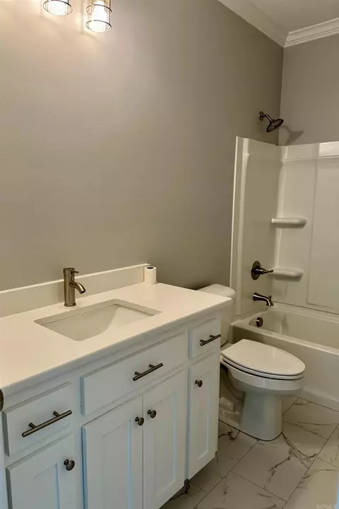 Bath - 3209 Steeplechase Cir, Bryant, AR 72022 photo 4 of 4