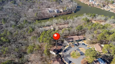26 Lindsay Ln, Hot Springs Village, AR 71909
