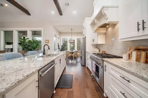 9009 Naples Cv, Benton, AR 72019 photo 14
