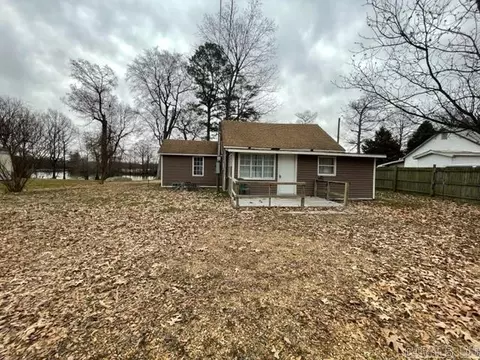 106 Black Dr, Corning, AR 72422 photo 2