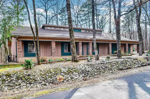27 Santistaban Way, Hot Springs Village, AR 71909