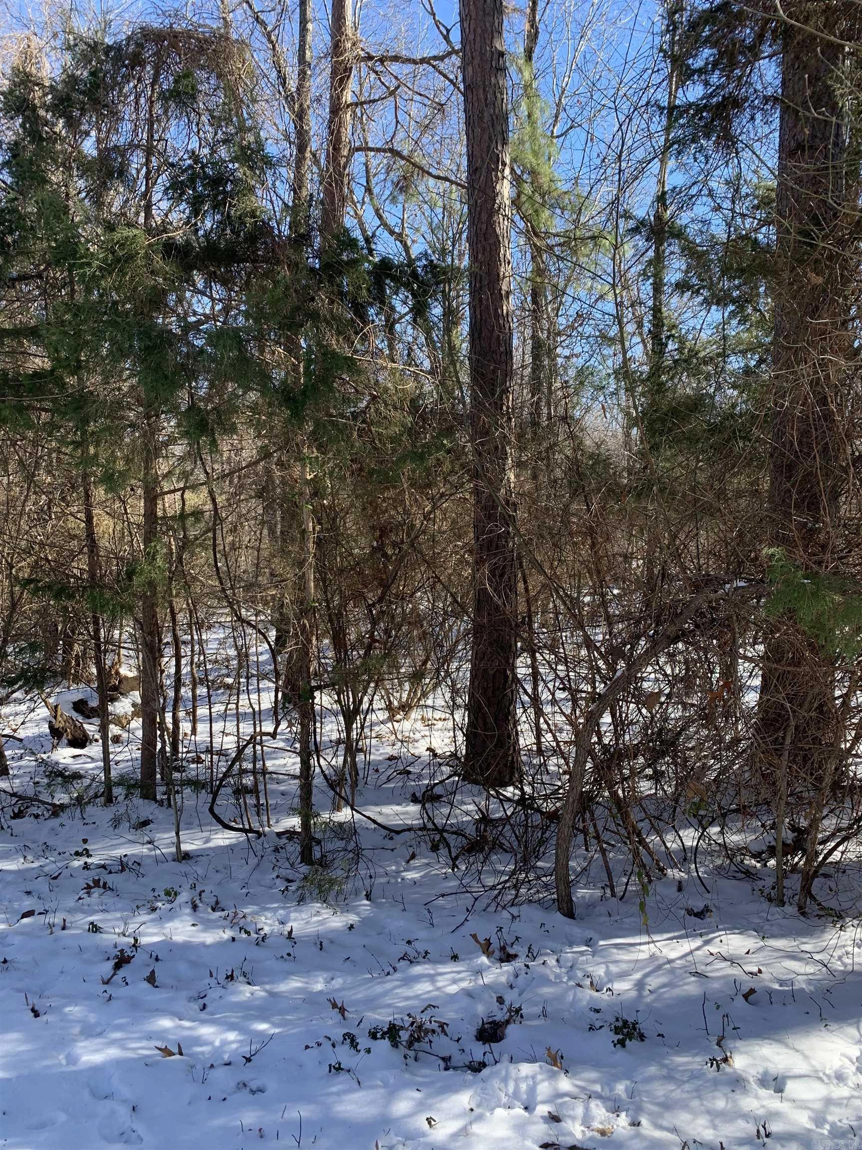 002-04257-611 Deer Path Dr  