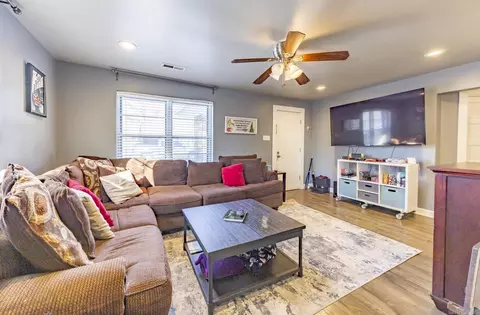 407 E Sevier St, Benton, AR 72015 photo 7