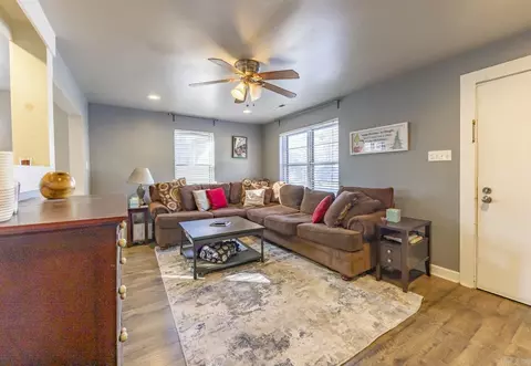 407 E Sevier St, Benton, AR 72015 photo 6