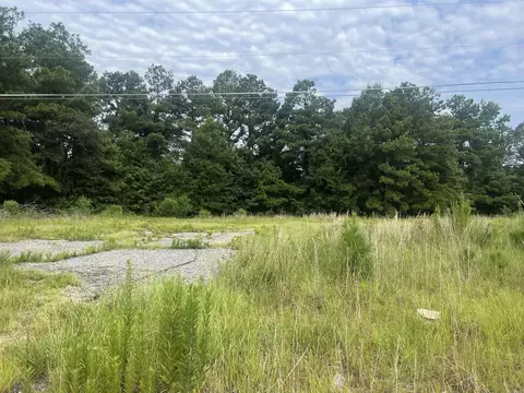 3022 Midland Dr, Pine Bluff, AR 71603 photo 2
